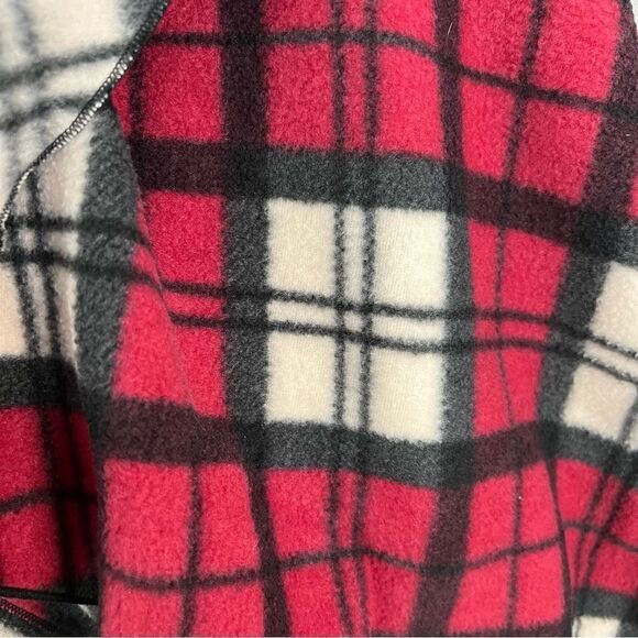 Shawl Dawl Buffalo Print Shawl -- Can be worn 10+ Ways! - Picture 9 of 15